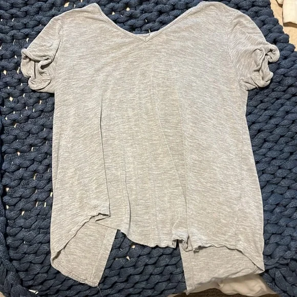 Grey Tee with Slit in Back - Picture 2 of 3